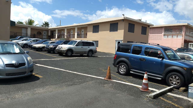 Vista del estacionamiento de la Iglesia